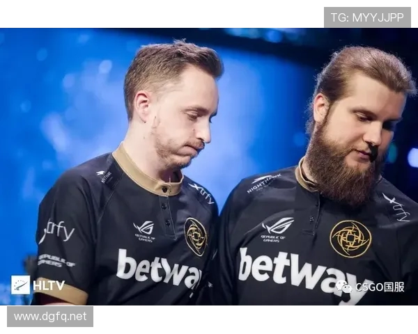 外网热议Oner续约 史一野称他值得 卡纳维饭碗保住了