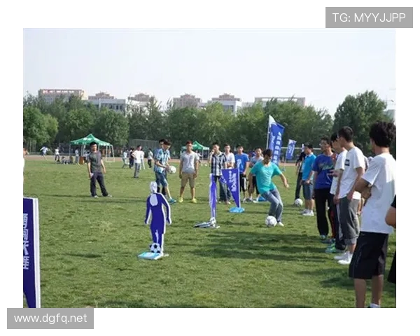 文班亚马全身心投入比赛展现出超凡专注力与比赛热情 文班亚马全身心投入比赛展现出超凡专注力与比赛热情